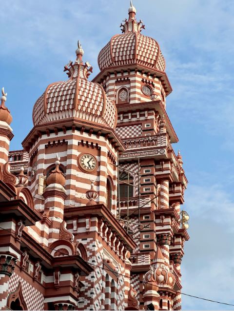 Jami Ul-Alfar Mosque (RED MOSQUE) - Colombo - Colonial architectural photography locations in Sri Lanka